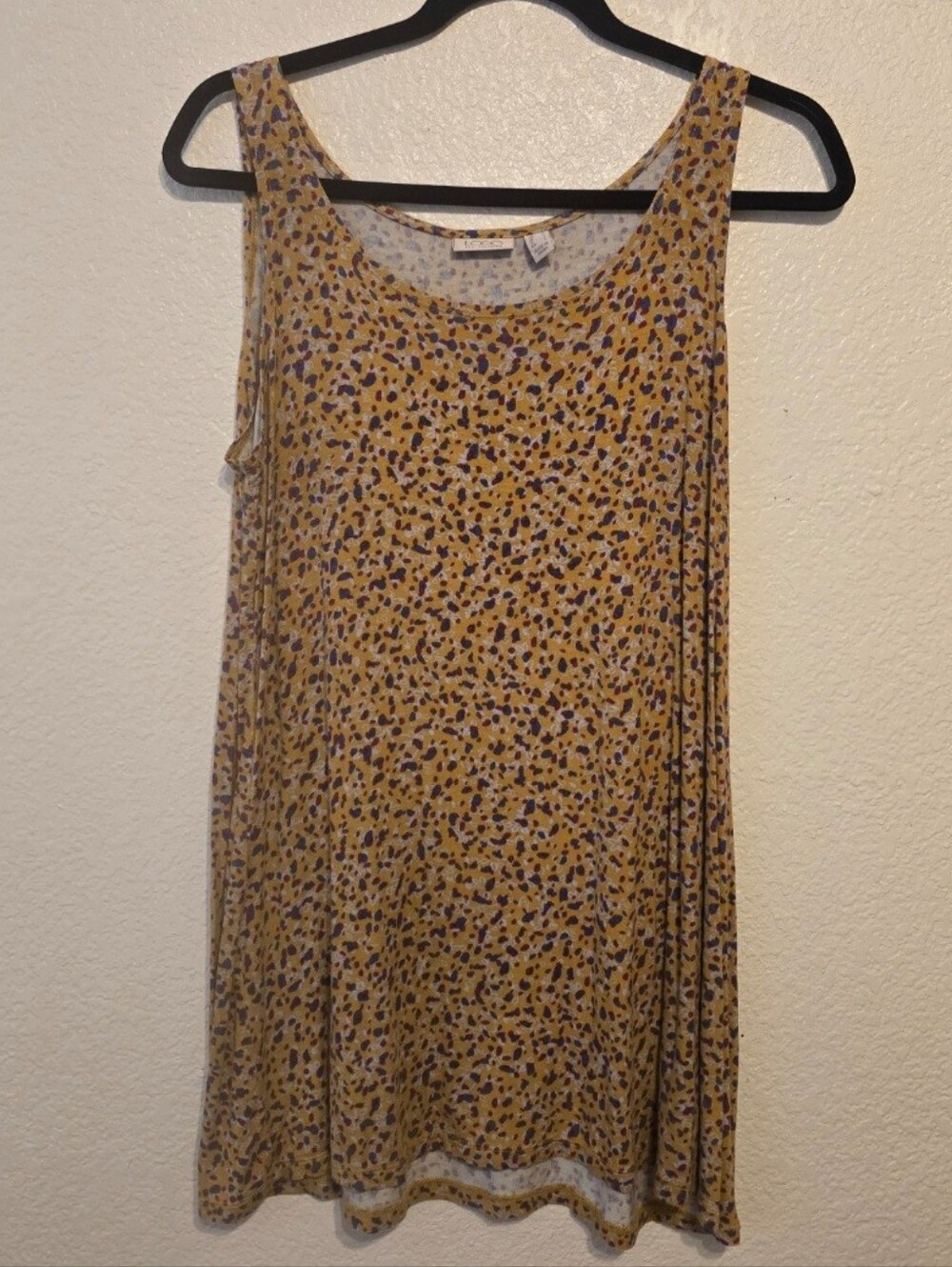 New no tags rayon blend LOGO Lori Goldstein medium printed flowy tunic dress top